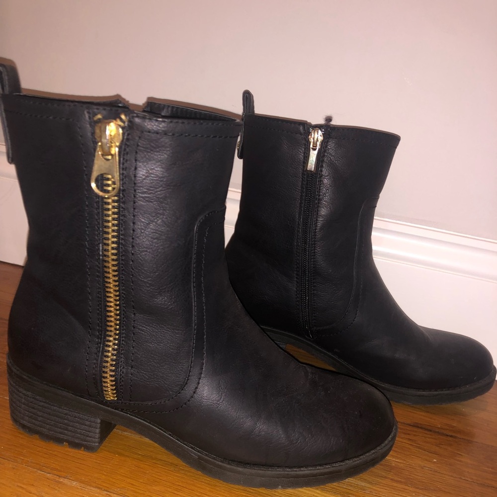 Black boots, very good condition